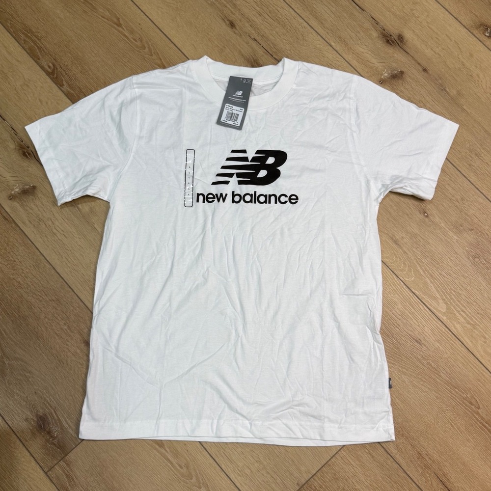 New Balance Mens Stacked Logo Graphic T-Shirt White Black MT01575 Large NWT